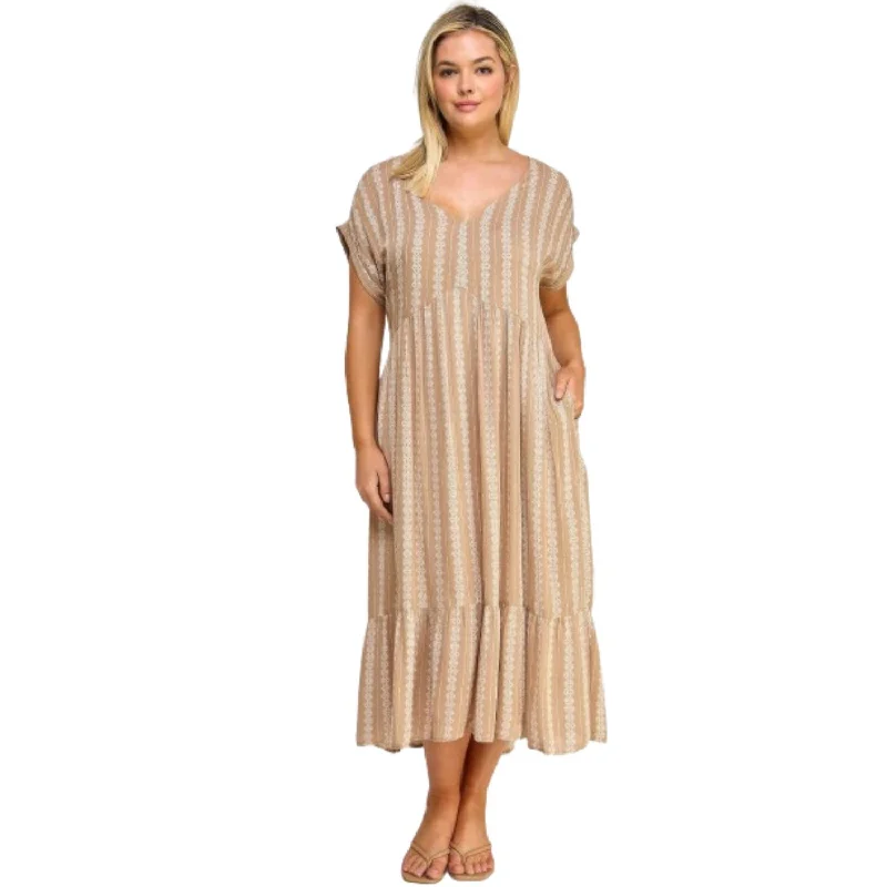 Limited-Time Offer Elevate Your Wardrobe Boho Maxi Dress W/ Slip