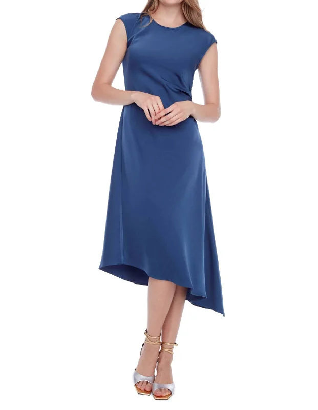 Get The Latest Trends Evening Elegance Roxy Maxi Dress In Midnight