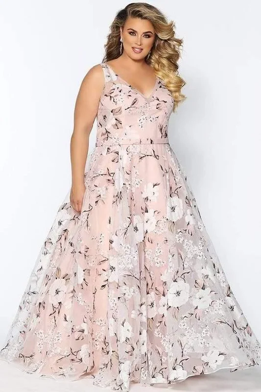 Urban Fashion Score Big On Glamorous Red - Carpet Styles Sydneys Closet Long Plus Size Formal Dress