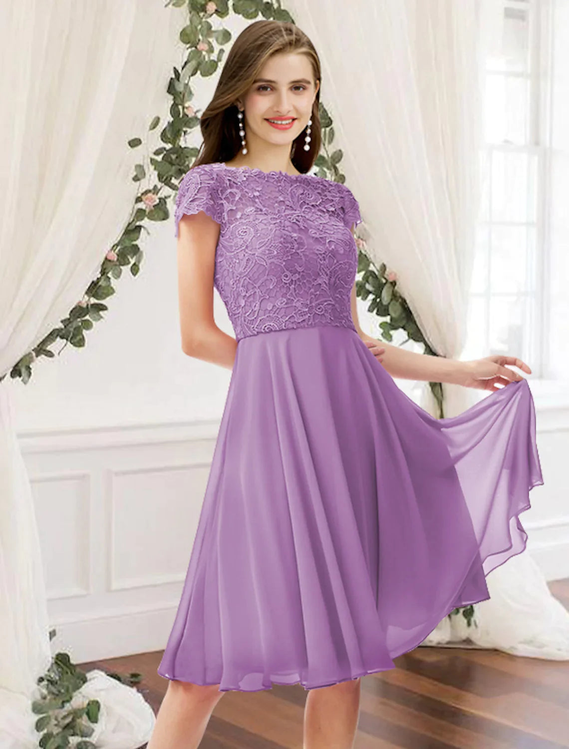 Popular Collection Chic Styles A-Line Bridesmaid Dress Sleeveless Elegant Knee Length Chiffon Lace with Pleats