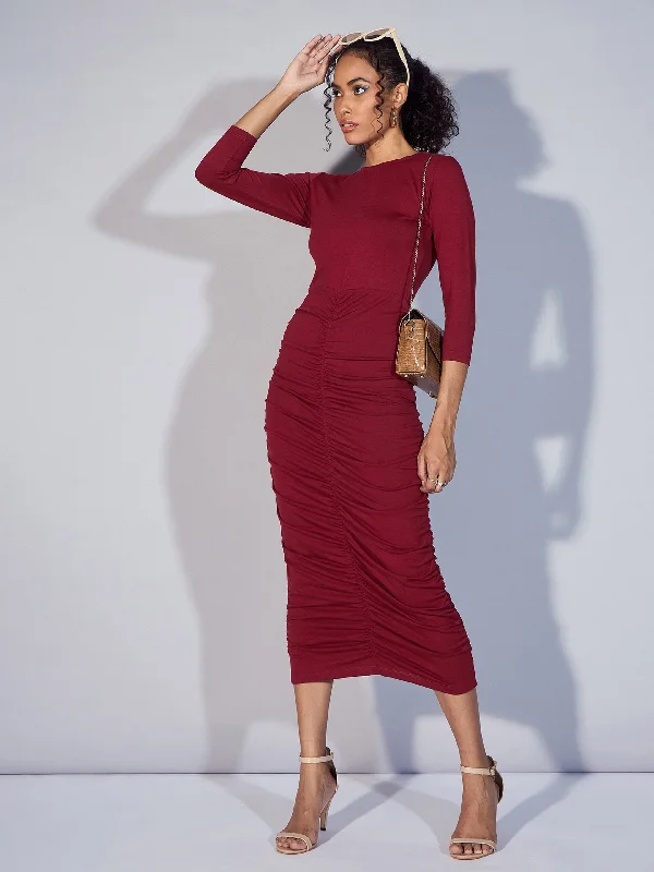 Boutique Styles Fashion Forward Women Maroon Ruched Bodycon Midi Dress